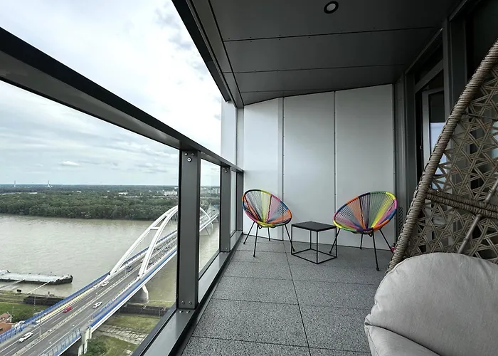 Eurovea Tower Ii Beige Apartament Bratislava